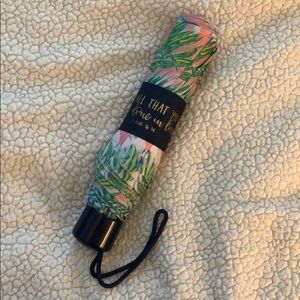 simply souther umbrella (never used)